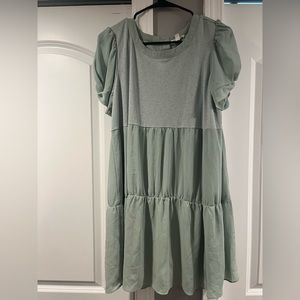 Minty nice dress! Very fresh material